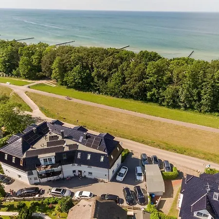 Strandblick 9 *